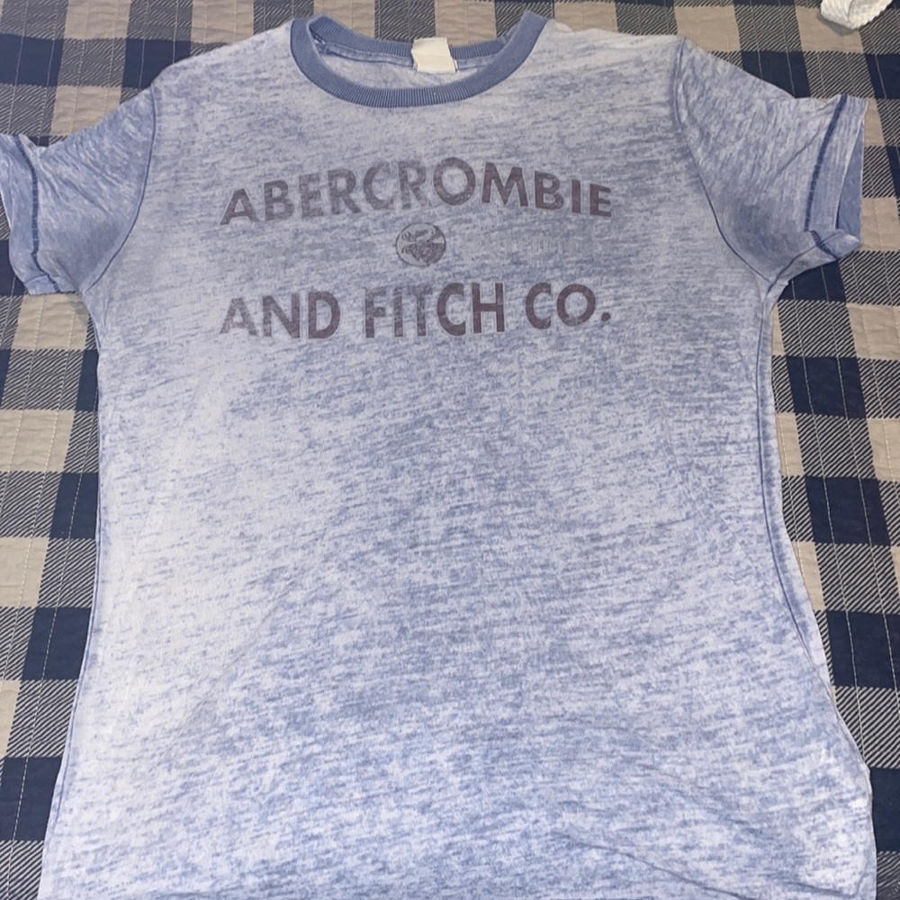 A&F: thin, light weight tee shirt